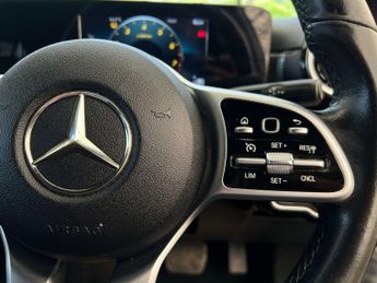 MERCEDES-BENZ A-CLASS 1.3 A 200 Sport Auto 4dr