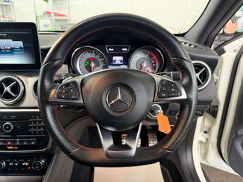 MERCEDES-BENZ GLA 1.6 GLA 200 AMG Line Executive Auto 5dr
