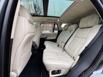 Land Rover RANGE ROVER 4.4 Range Rover Autobiography SDV8 Auto 4WD 5dr