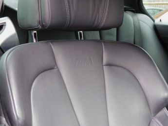BMW M6 4.4 M6 Auto 4dr