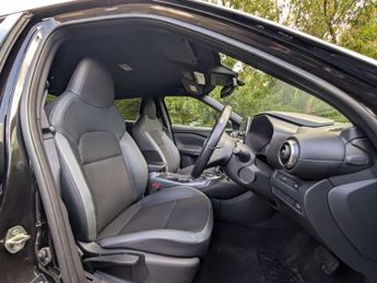 Nissan JUKE 1.6 Juke N-Connecta HEV CVT 5dr