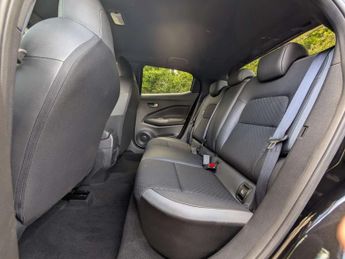 Nissan JUKE 1.6 Juke N-Connecta HEV CVT 5dr
