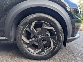 Nissan JUKE 1.6 Juke N-Connecta HEV CVT 5dr