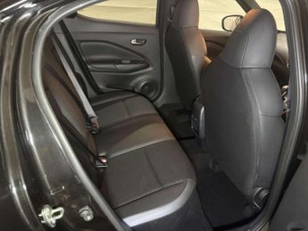 Nissan JUKE 1.6 Juke N-Connecta HEV CVT 5dr