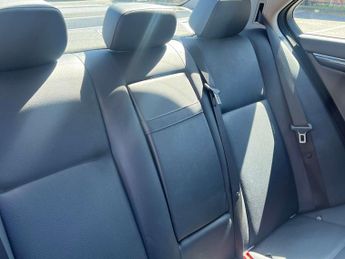 Mercedes-Benz C-CLASS 1.6 C180 Executive SE BlueEfficiency Auto 4dr