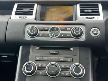 Land Rover RANGE ROVER SPORT 3.0 Range Rover Sport HSE Luxury SDV6 Auto 4WD 5dr