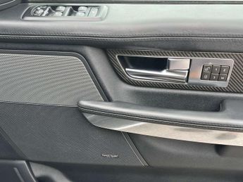 Land Rover RANGE ROVER SPORT 3.0 Range Rover Sport HSE Luxury SDV6 Auto 4WD 5dr