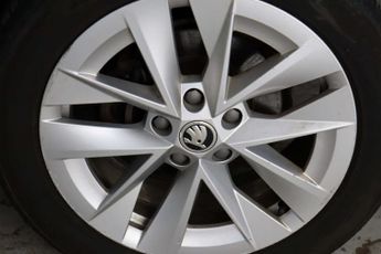 Skoda Octavia 1.4 TSI iV 13kWh SE Technology Estate 5dr Petrol Plug-in Hybrid 