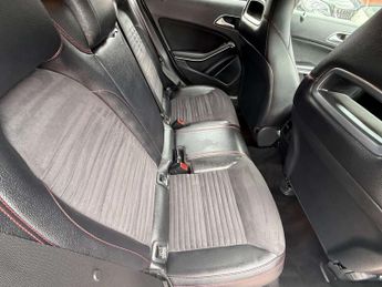 Mercedes-Benz A-CLASS 1.6 A 200 AMG Line Auto 5dr