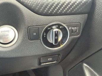 Mercedes-Benz A-CLASS 1.6 A 200 AMG Line Auto 5dr