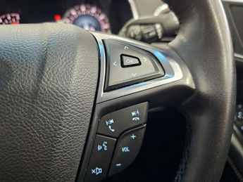 FORD EDGE 2.0 Edge Titanium TDCi 4WD 5dr