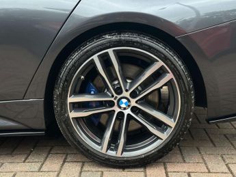 BMW 3 SERIES 2.0 320d M Sport Shadow Edition Auto 4dr