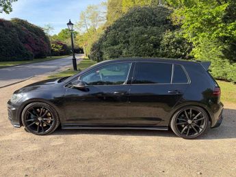 VOLKSWAGEN GOLF 2.0 Golf R TSi 4Motion Semi-Auto 4WD 5dr