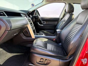 Land Rover DISCOVERY SPORT 2.0 Discovery Sport Luxury HSE TD4 Auto 4WD 5dr