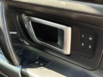 Land Rover DISCOVERY SPORT 2.0 Discovery Sport Luxury HSE TD4 Auto 4WD 5dr