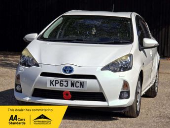 Toyota Aqua HYBRID AUTO