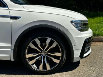 Volkswagen TIGUAN 2.0 TDI R-Line Tech SUV 5dr Diesel DSG Euro 6 (s/s) (150 ps)