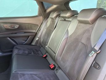 SEAT Leon 2.0 Leon Cupra 300 TSi Semi-Auto 5dr