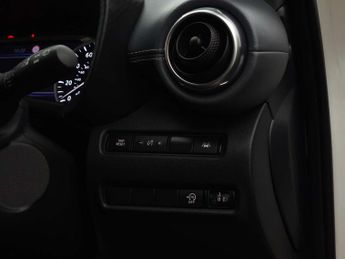Nissan Juke 1.0 Juke N-Connecta DiG-T Semi-Auto 5dr