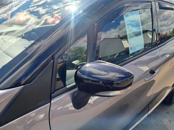 Renault CAPTUR 1.5 Captur Signature Nav dCi Auto 5dr
