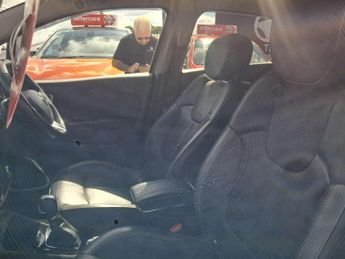 Renault CAPTUR 1.5 Captur Signature Nav dCi Auto 5dr