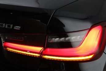 BMW 3 Series 2.0 330e 12kWh M Sport Saloon 4dr Petrol Plug-in Hybrid Auto Eur