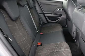 Vauxhall Mokka Electric 50kWh Ultimate SUV 5dr Electric Auto (136 ps)