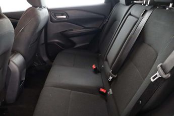 Nissan Qashqai 1.3 DIG-T MHEV Acenta Premium SUV 5dr Petrol Hybrid XTRON Euro 6