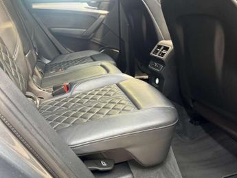 AUDI Q5 2.0 Q5 S Line TDI Quattro Semi-Auto 4WD 5dr