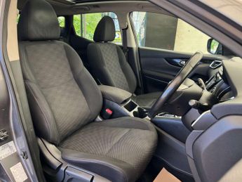 NISSAN QASHQAI 1.6 Qashqai N-Connecta dCi CVT 5dr