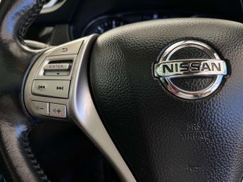 NISSAN QASHQAI 1.6 Qashqai N-Connecta dCi CVT 5dr