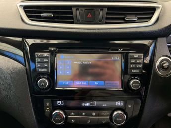 NISSAN QASHQAI 1.6 Qashqai N-Connecta dCi CVT 5dr