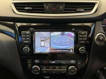 NISSAN QASHQAI 1.6 Qashqai N-Connecta dCi CVT 5dr