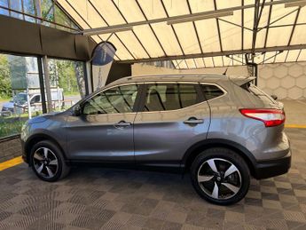 NISSAN QASHQAI 1.6 Qashqai N-Connecta dCi CVT 5dr