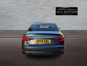 AUDI A4 2.0 A4 Black Edition 35 TFSI Semi-Auto 4dr