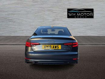 AUDI A4 2.0 A4 Black Edition 35 TFSI Semi-Auto 4dr