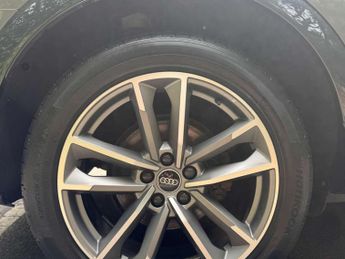 AUDI Q3 1.5 Q3 Black Edition 35 TFSI MHEV Semi-Auto 5dr