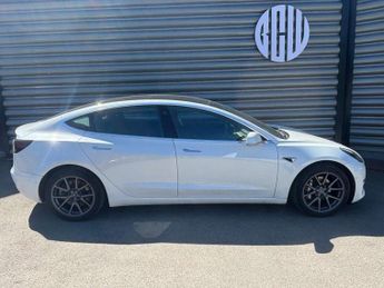 TESLA MODEL 3 Model 3 Long Range AWD 4WD 4dr