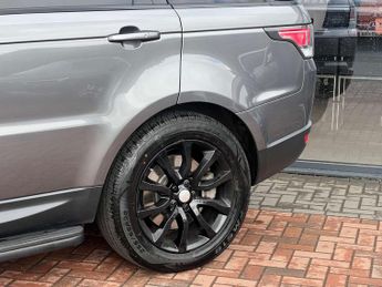 Land Rover RANGE ROVER SPORT 3.0 Range Rover Sport HSE SDV6 Auto 4WD 5dr