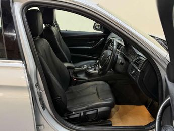 BMW 3 Series 2.0 320d Luxury Auto 4dr