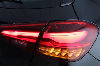 Mercedes-Benz A Class 2.0 A200d Sport (Executive) Hatchback 5dr Diesel 8G-DCT Euro 6 (