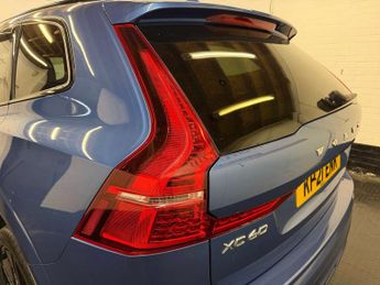 VOLVO XC60 2.0 XC60 R-Design Pro T8 Recharge AWD Auto 4WD 5dr