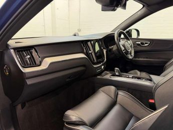 VOLVO XC60 2.0 XC60 R-Design Pro T8 Recharge AWD Auto 4WD 5dr