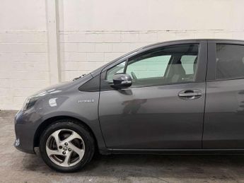 Toyota Yaris 1.5 VVT-h Icon Hatchback 5dr Petrol Hybrid E-CVT Euro 6 (101 ps)