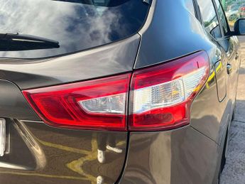 NISSAN QASHQAI 1.2 Qashqai N-Tec+ DiG-T CVT 5dr - NATIONAL DELIVERY*