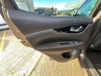 NISSAN QASHQAI 1.2 Qashqai N-Tec+ DiG-T CVT 5dr - NATIONAL DELIVERY*