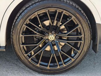Volkswagen TOUAREG 3.0 Touareg V6 Black Edition TDI Auto 4WD 5dr