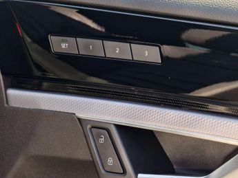 Volkswagen TOUAREG 3.0 Touareg V6 Black Edition TDI Auto 4WD 5dr
