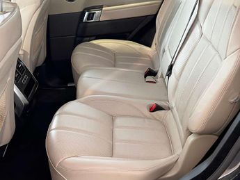 Land Rover Range Rover Sport 3.0 SD V6 HSE Dynamic SUV 5dr Diesel Auto 4WD Euro 6 (s/s) (306 