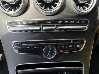 Mercedes-Benz C-CLASS 2.0 C 200 AMG Line Auto 2dr